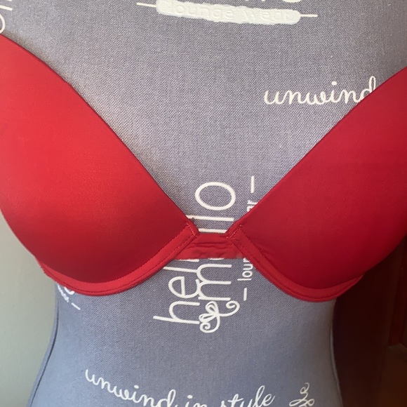 ❣️Victoria’s Secret racer back red padded plunge bra size 32DD ❣️ - Picture 6 of 9